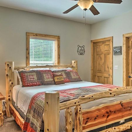 Branson West Cabin With Pool Access And Golfing Ngoại thất bức ảnh