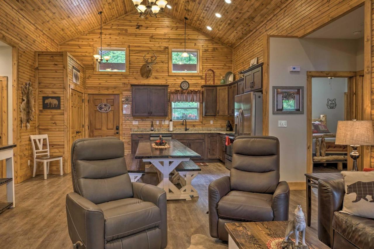 Branson West Cabin With Pool Access And Golfing Ngoại thất bức ảnh