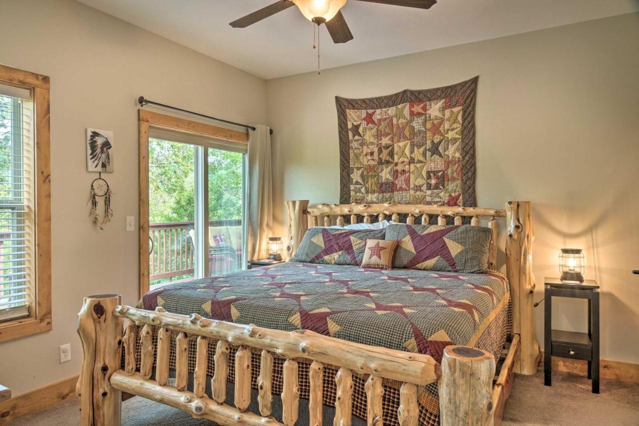 Branson West Cabin With Pool Access And Golfing Ngoại thất bức ảnh