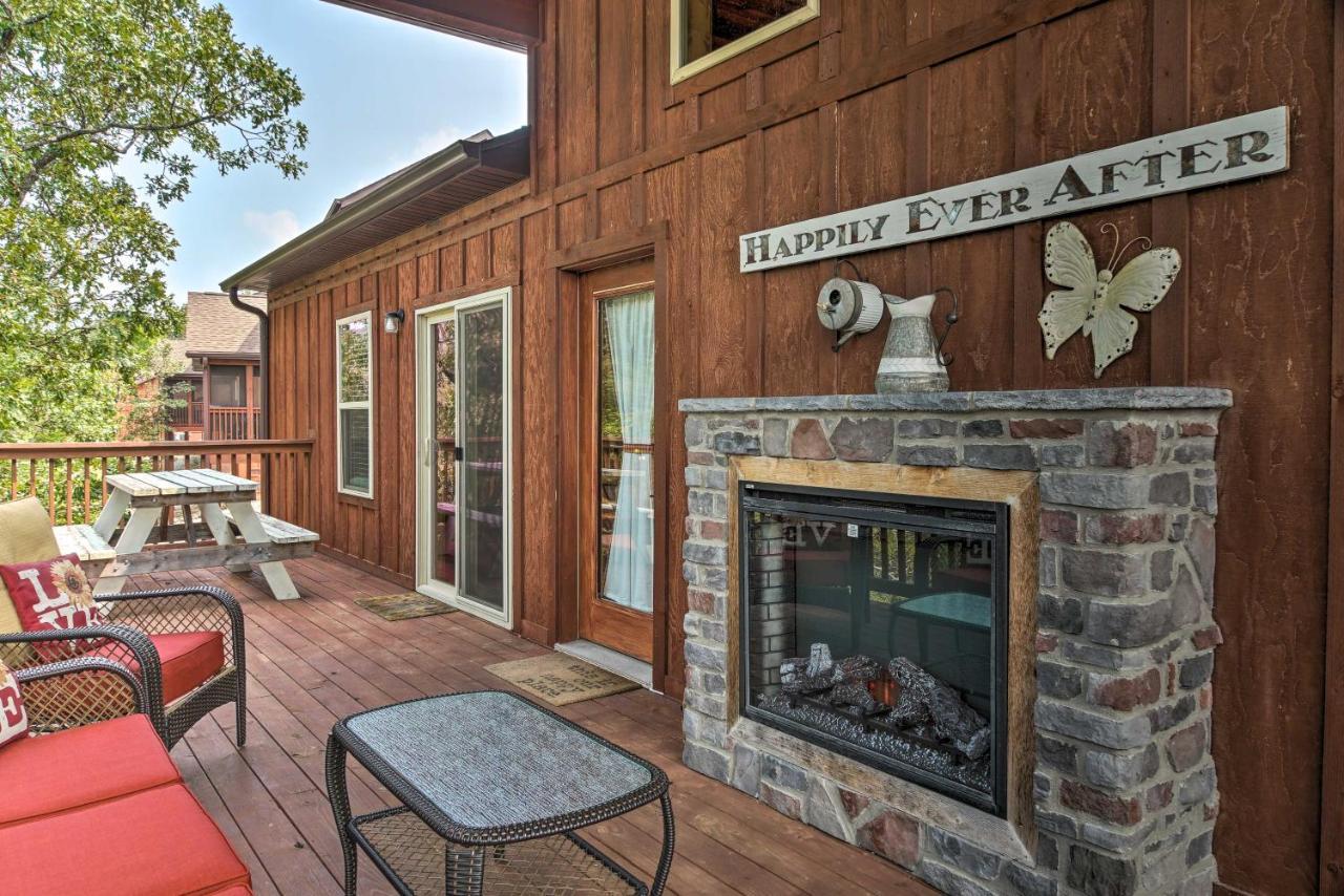 Branson West Cabin With Pool Access And Golfing Ngoại thất bức ảnh